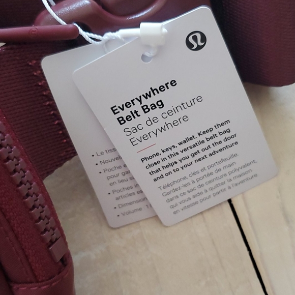 NWT Lululemon Everywhere Belt Bag - Picture 4 of 6